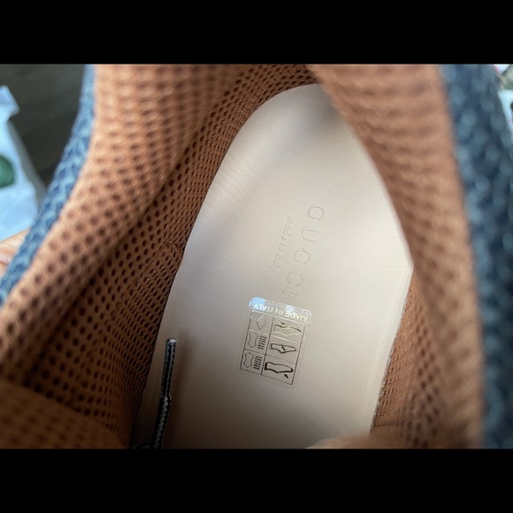 NIB Gucci FlashTrek sneakers size 37.5 - Picture 6 of 6